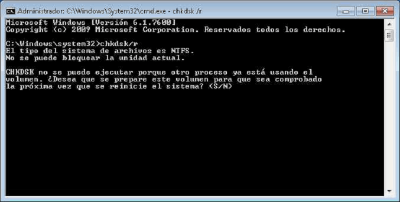 ejecutar comando CHKDSK para reparar disco duro