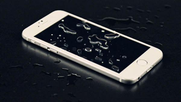 iPhone Gets Wet